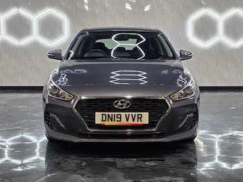 Used Hyundai i30 2019 for sale - 76950055: Photo