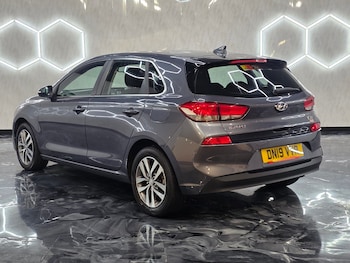Used Hyundai i30 2019 for sale - 76950055: Photo