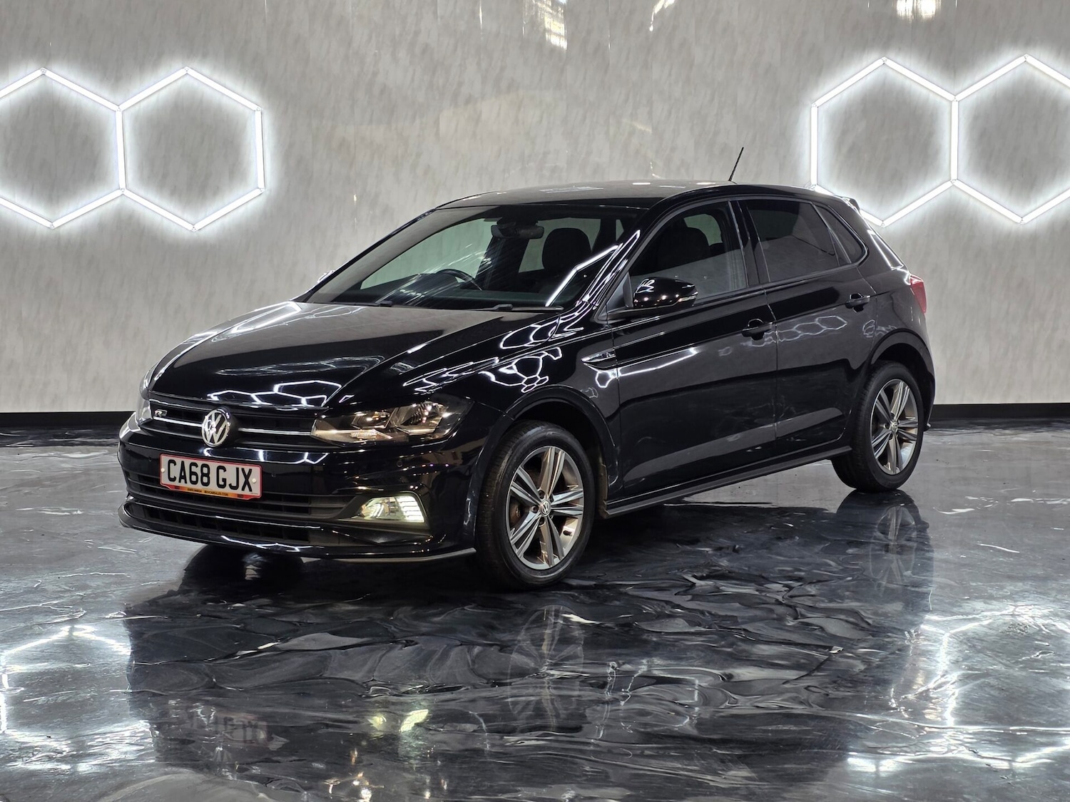 Used Volkswagen Polo 2018 for sale - 77195262: Photo 3