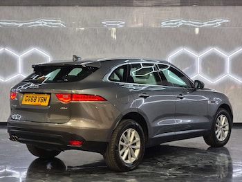 Used Jaguar F-Pace 2019 for sale - 79459672: Photo