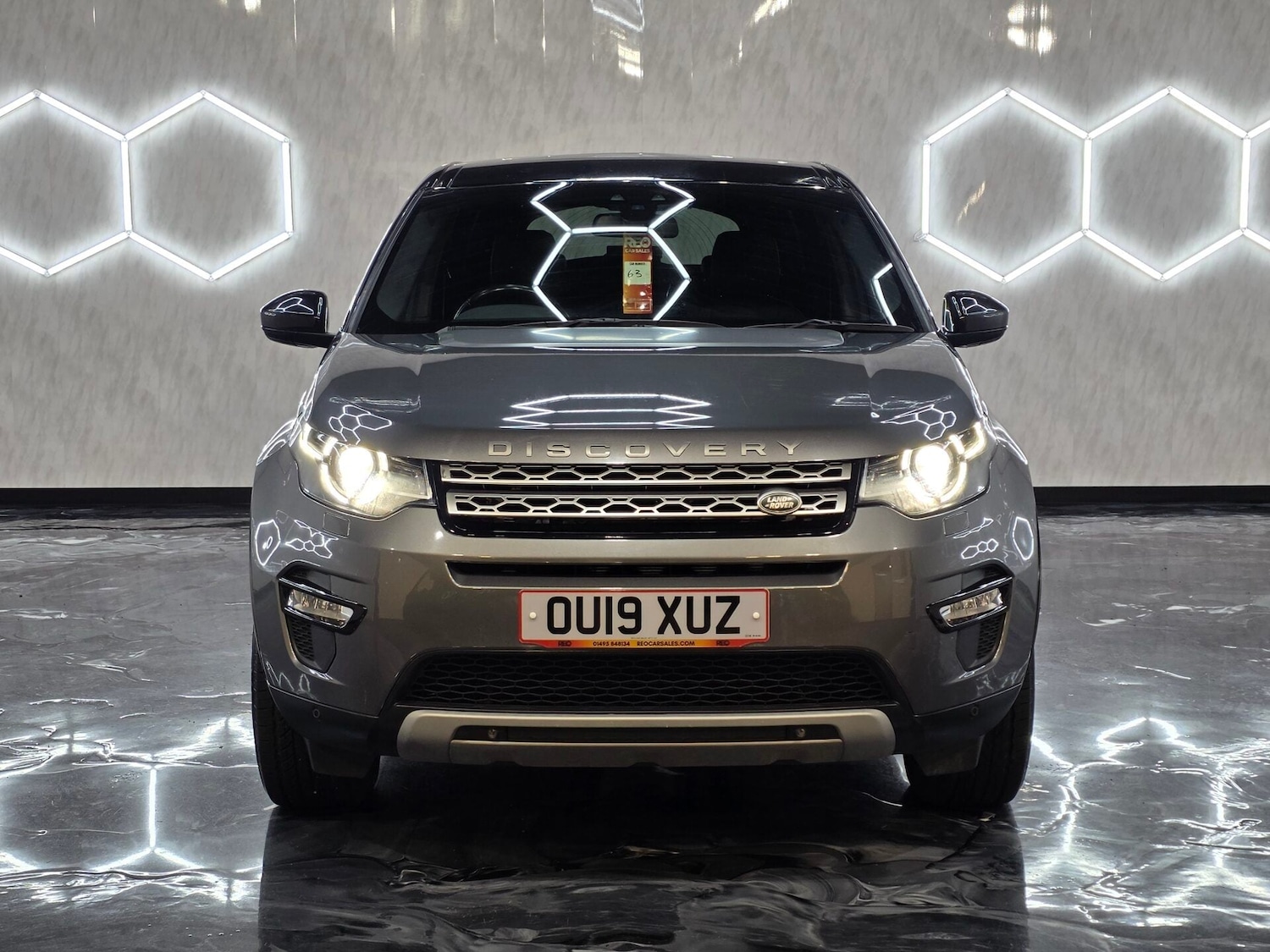 Used Land Rover Discovery Sport 2019 for sale - 75945050: Photo 2