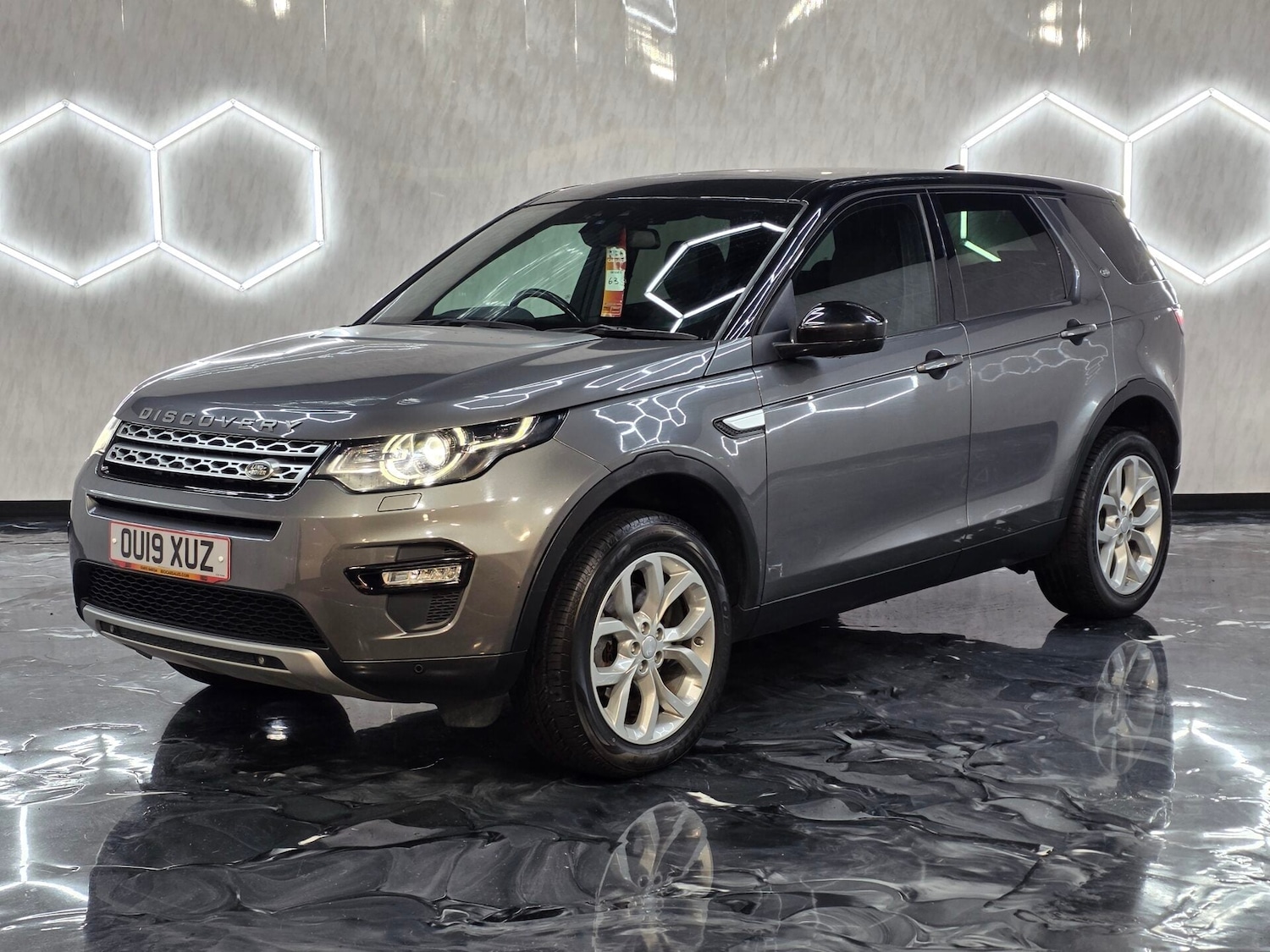 Used Land Rover Discovery Sport 2019 for sale - 75945050: Photo 3