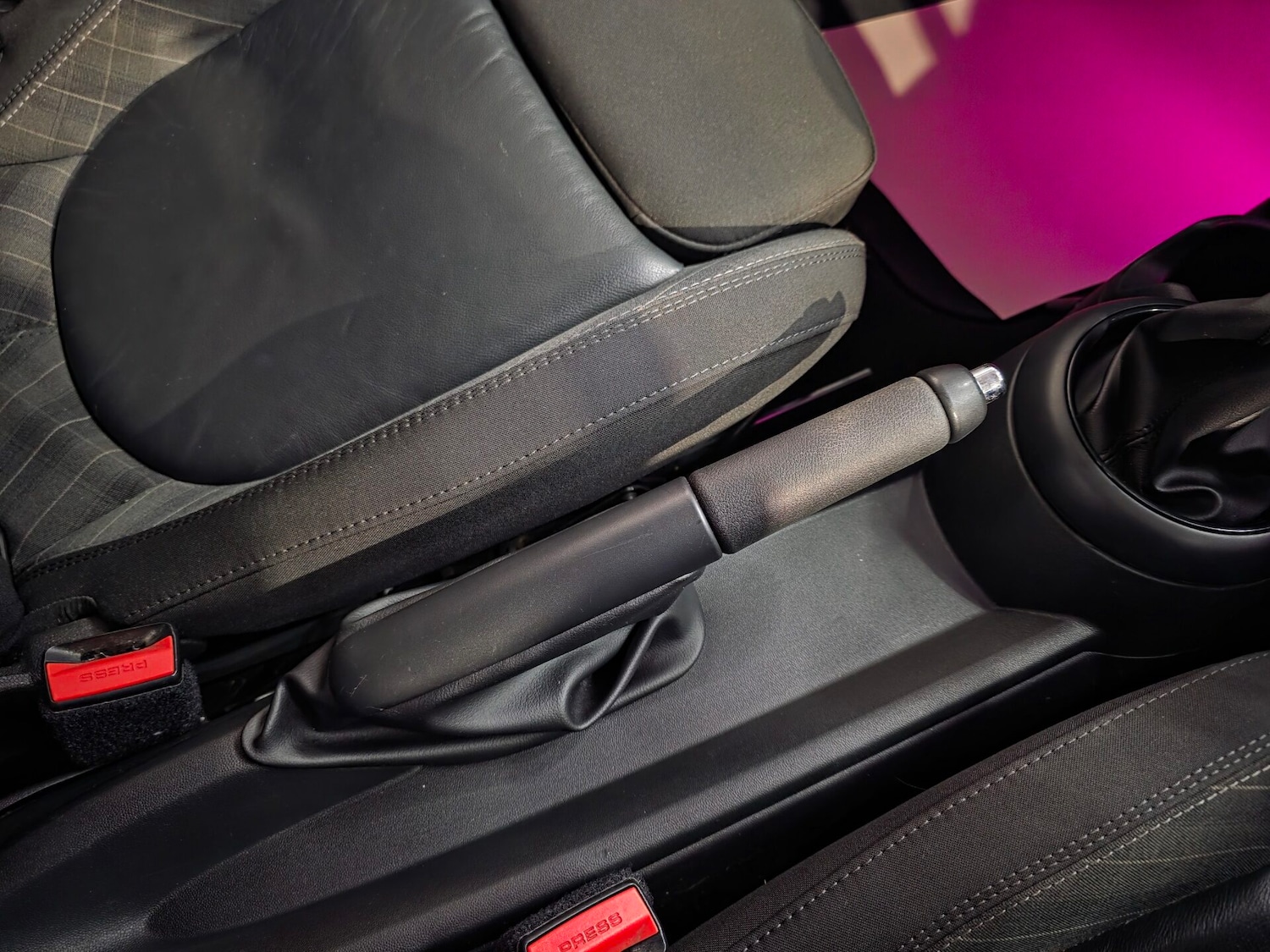 Used MINI Hatch 2017 for sale - 75945056: Photo 19