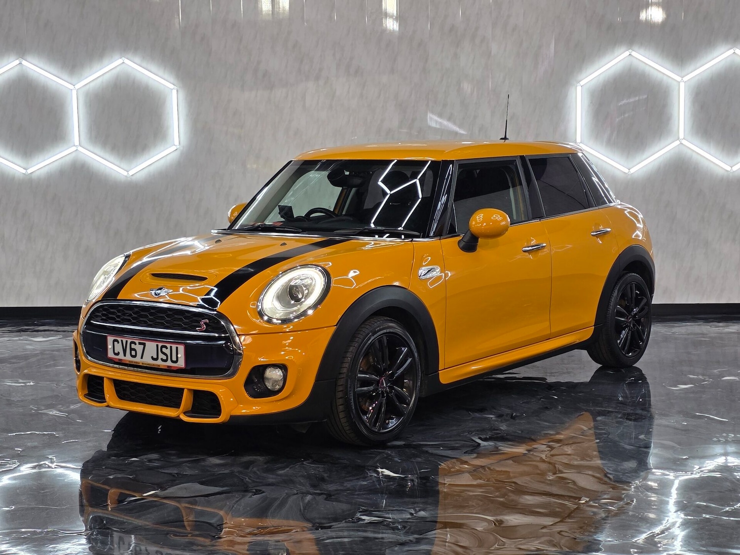 Used MINI Hatch 2017 for sale - 75945056: Photo 3
