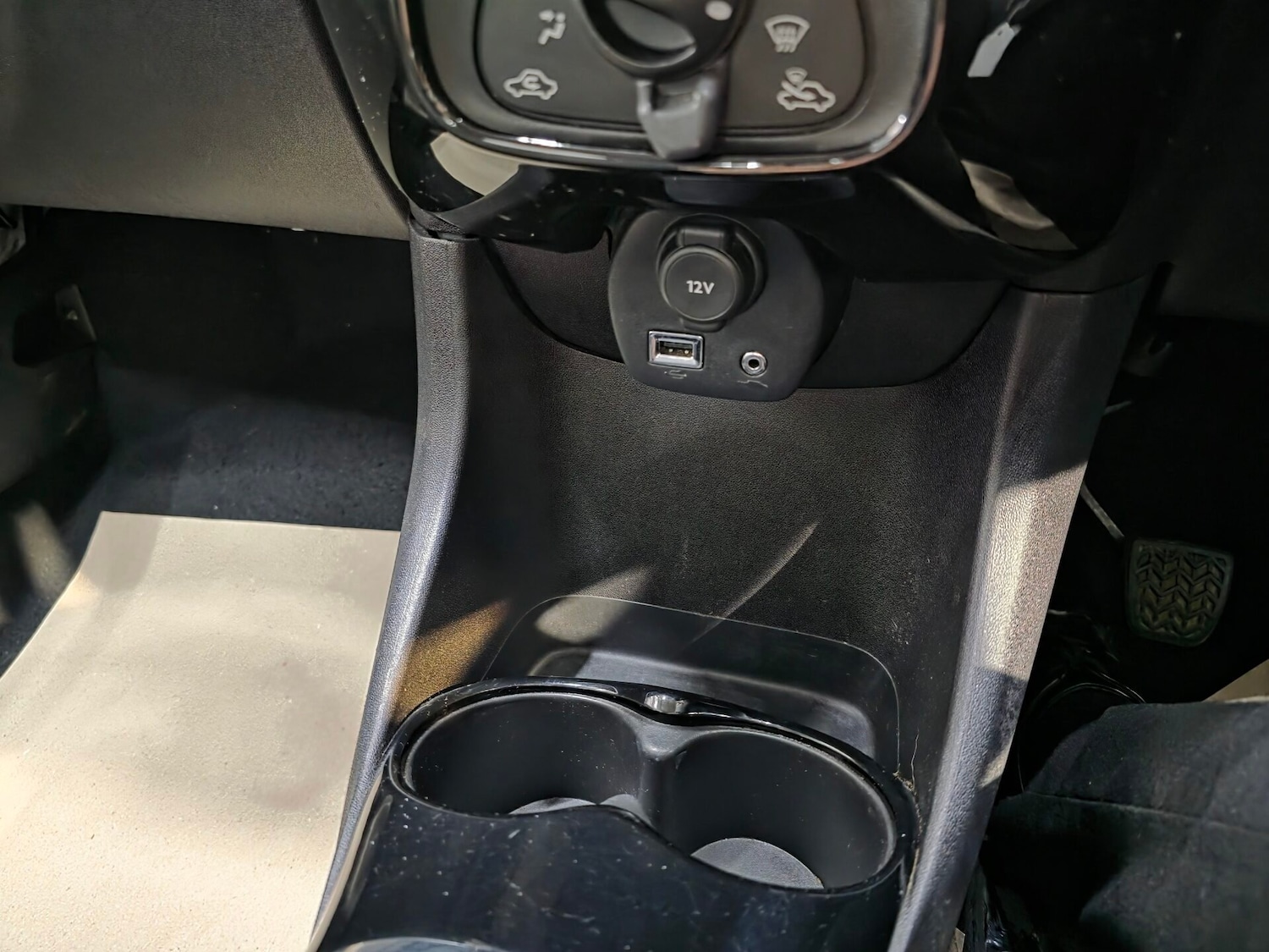 Used Citroen C1 2015 for sale - 76520114: Photo 13