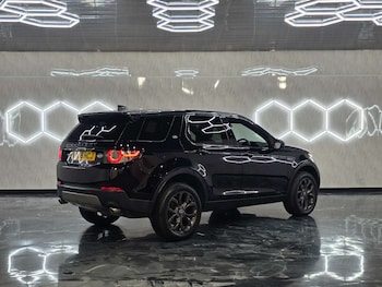 Used Land Rover Discovery Sport 2018 for sale - 78903924: Photo