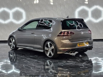 Used Volkswagen Golf 2016 for sale - 75848118: Photo