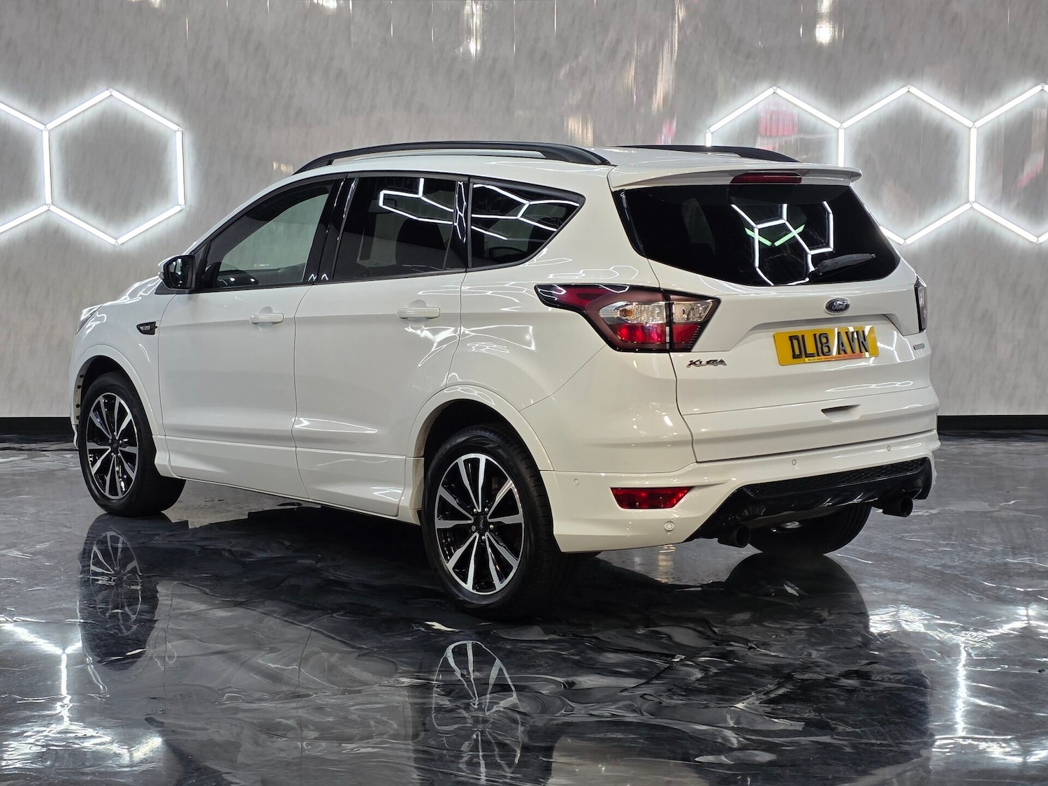 Used Ford Kuga 2018 for sale - 75945059: Photo 4