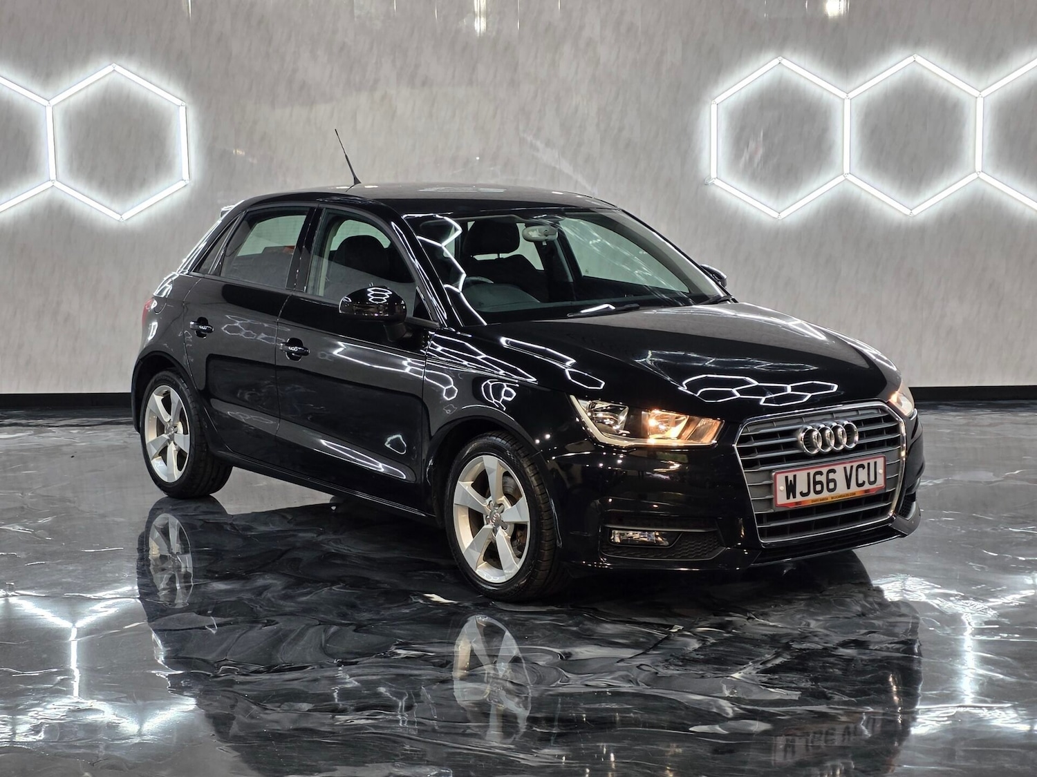 Used Audi A1 2016 for sale - 76220557: Photo 1