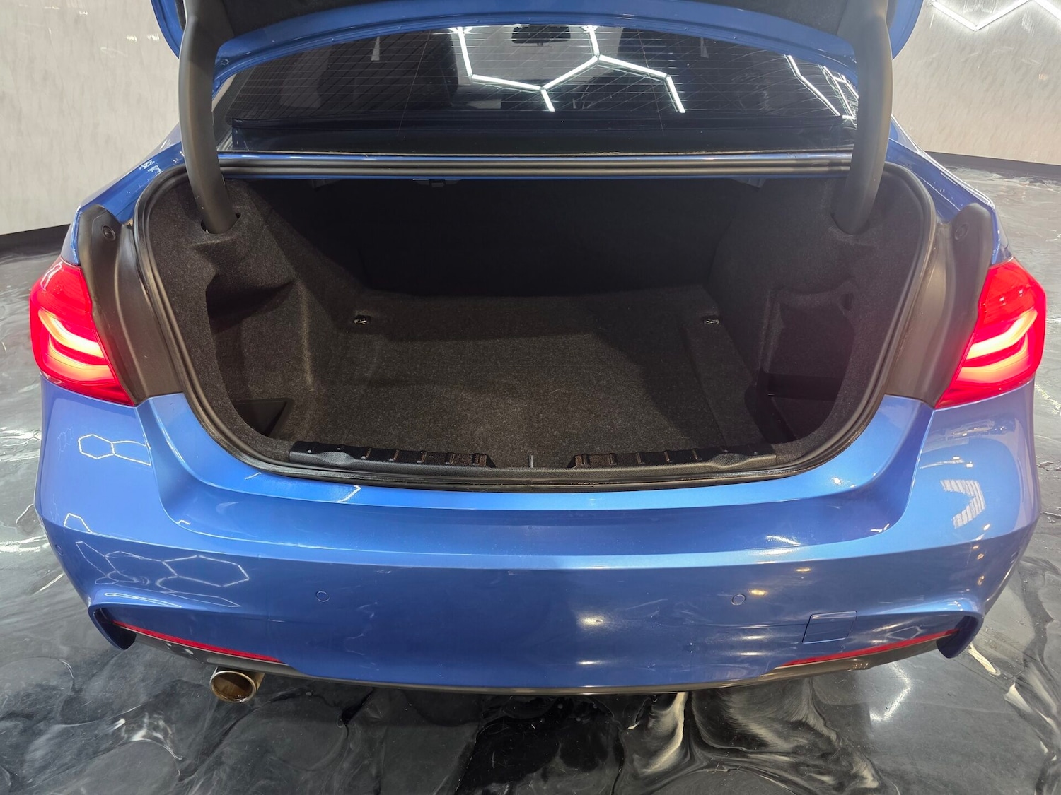 Used BMW 3 Series 2015 for sale - 77985032: Photo 23