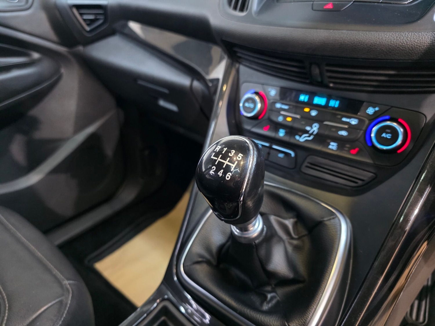 Used Ford Kuga 2017 for sale - 77223163: Photo 15