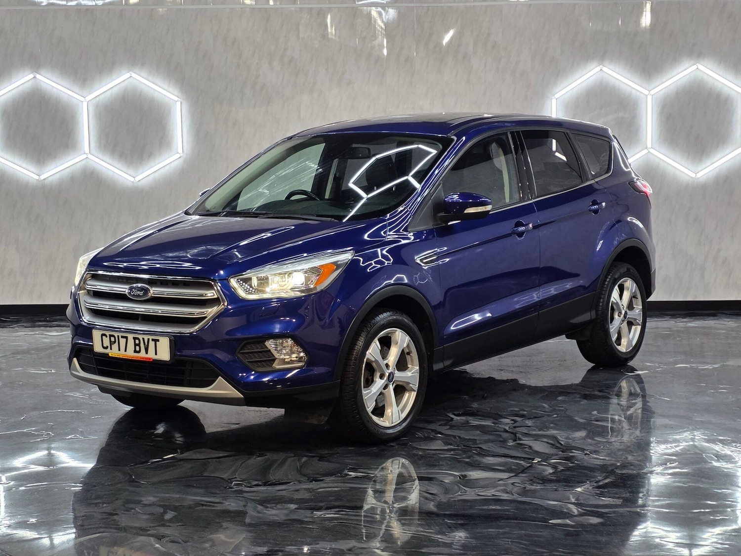Used Ford Kuga 2017 for sale - 77223163: Photo 3