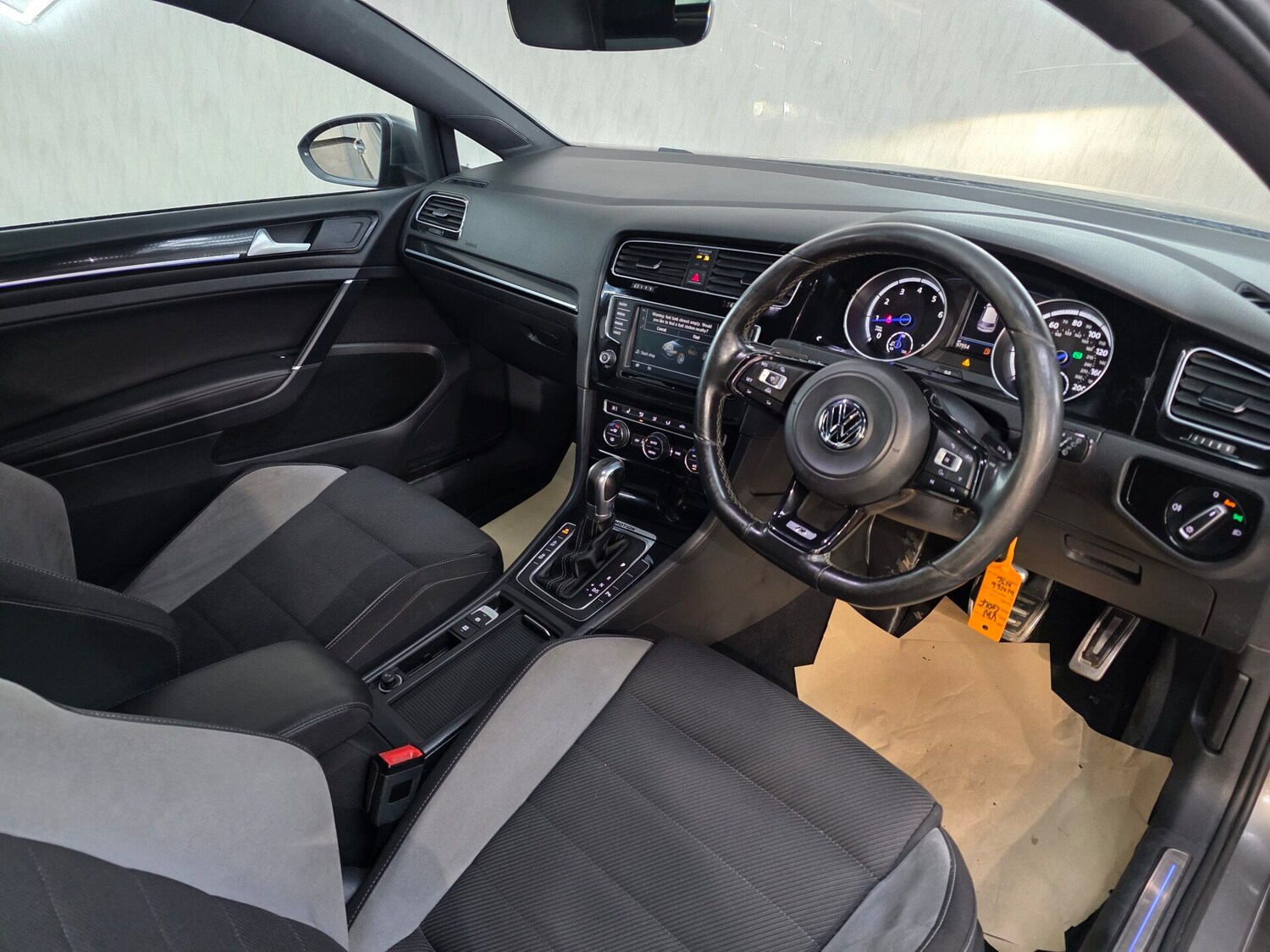 Used Volkswagen Golf 2016 for sale - 77831876: Photo 14