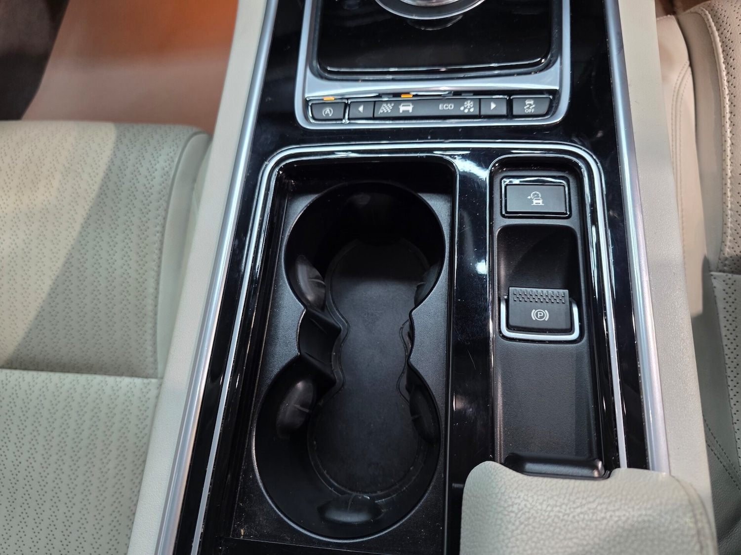 Used Jaguar XF 2017 for sale - 76353756: Photo 18