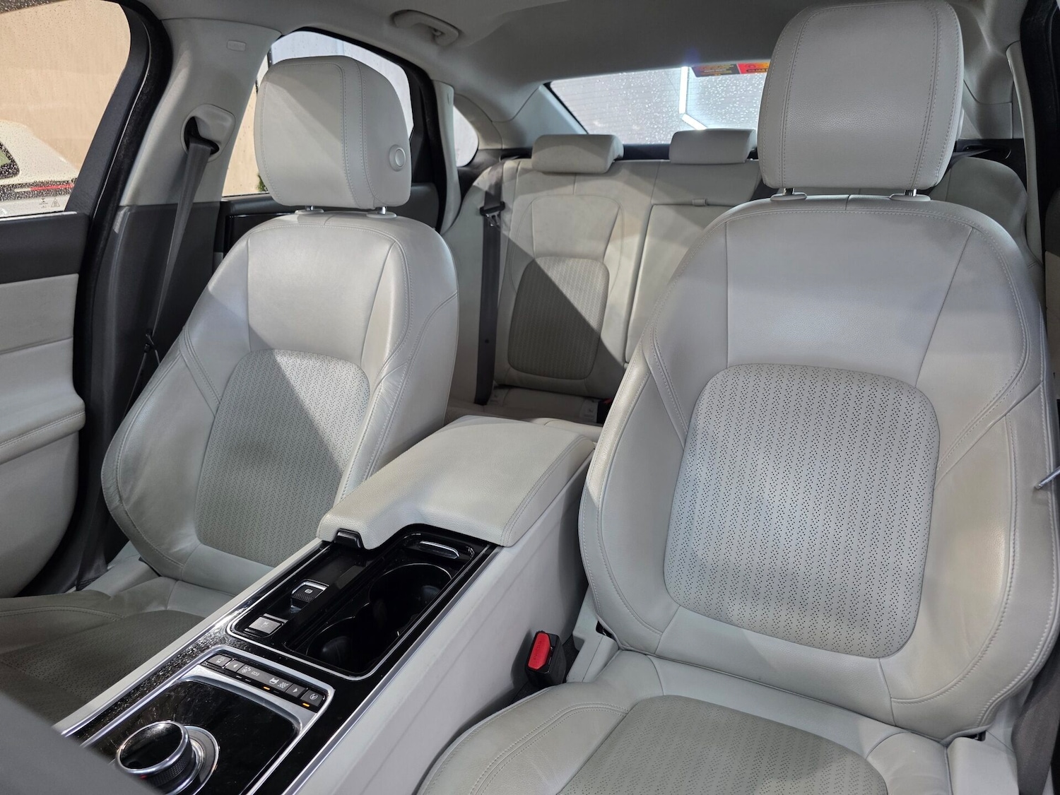 Used Jaguar XF 2017 for sale - 76353756: Photo 19