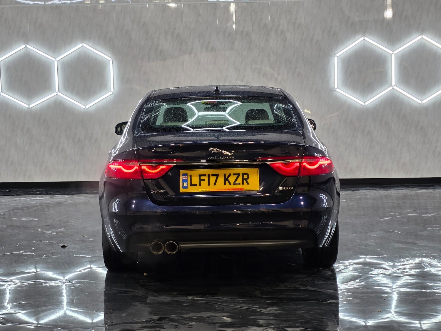 Used Jaguar XF 2017 for sale - 76353756: Photo 5