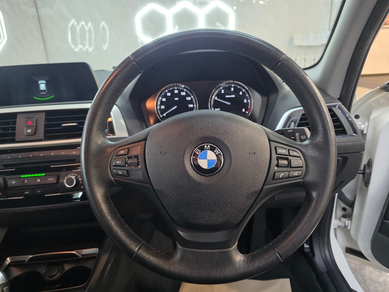 Used BMW 1 Series 2018 for sale - 77137105: Photo 12