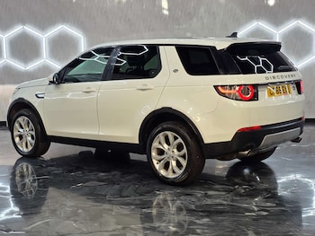 Used Land Rover Discovery Sport 2015 for sale - 78614330: Photo