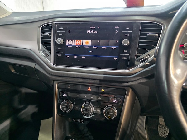 Used Volkswagen T-Roc 2018 for sale - 75426558: Photo 17