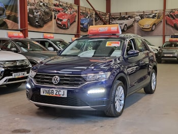 Used Volkswagen T-Roc 2018 for sale - 75426558: Photo