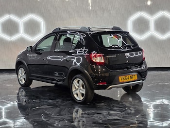 Used Dacia Sandero Stepway 2014 for sale - 76077887: Photo