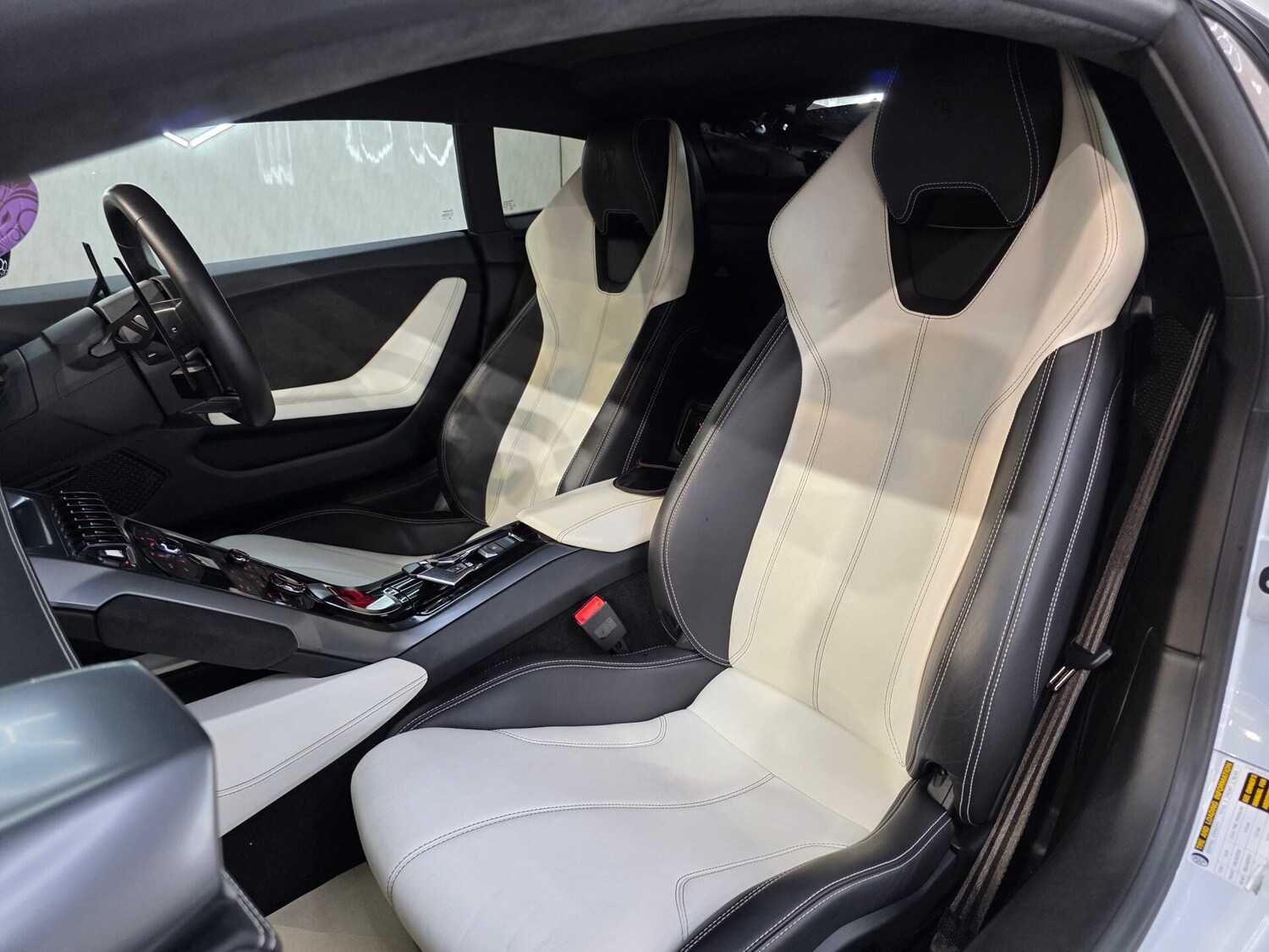 Used Lamborghini Huracan 2015 for sale - 76581307: Photo 30