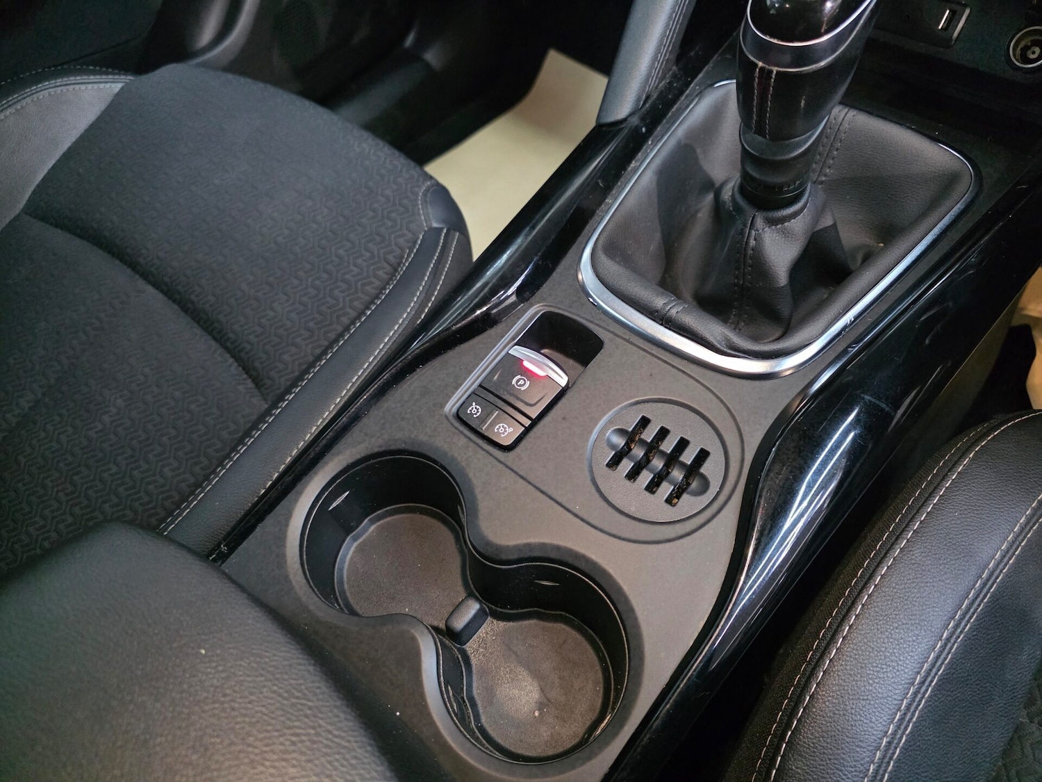 Used Renault Kadjar 2016 for sale - 77355120: Photo 14