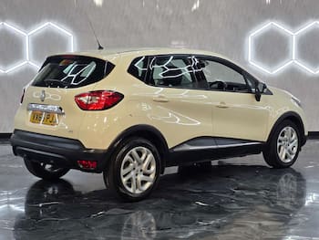 Used Renault Captur 2016 for sale - 79773183: Photo