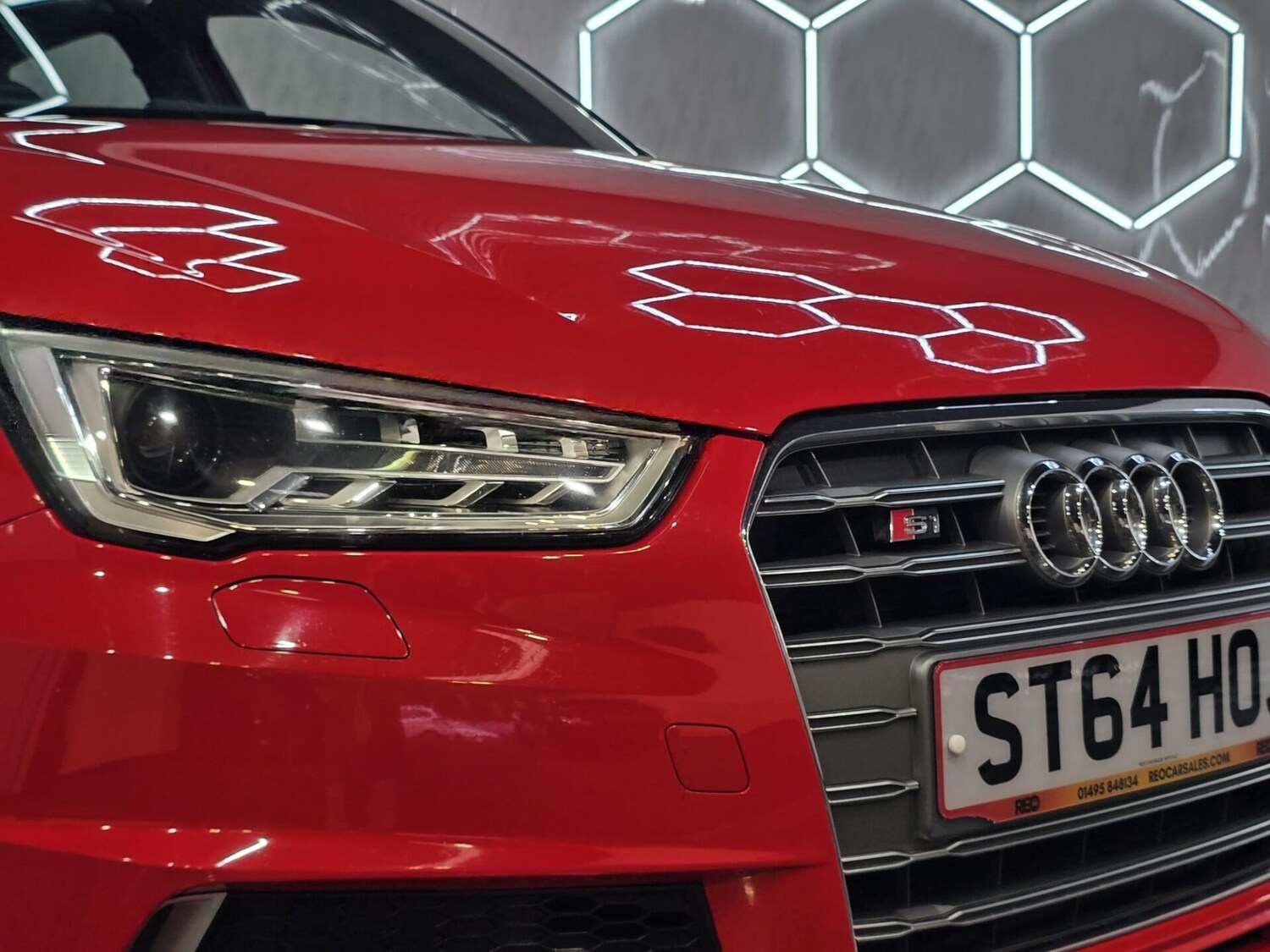 Used Audi A1 2014 for sale - 75945058: Photo 2