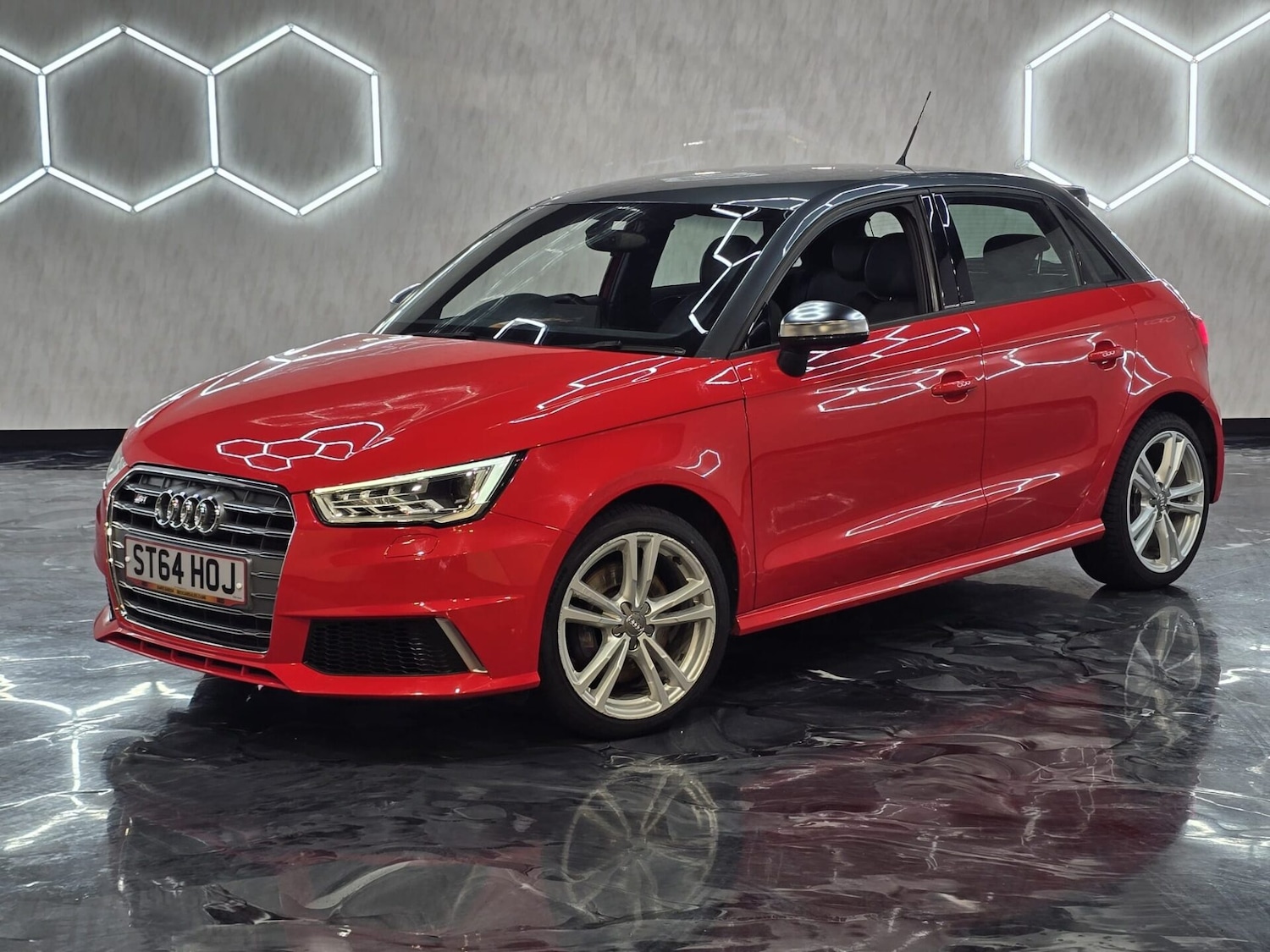 Used Audi A1 2014 for sale - 75945058: Photo 4