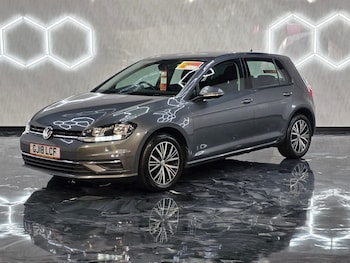 Used Volkswagen Golf 2018 for sale - 75714169: Photo