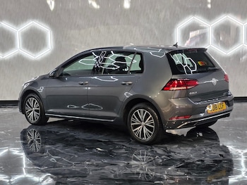 Used Volkswagen Golf 2018 for sale - 75714169: Photo