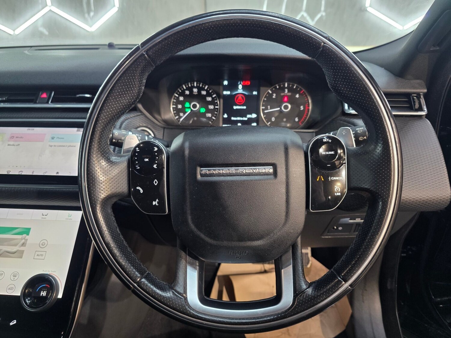 Used Land Rover Range Rover Velar 2018 for sale - 76340414: Photo 14