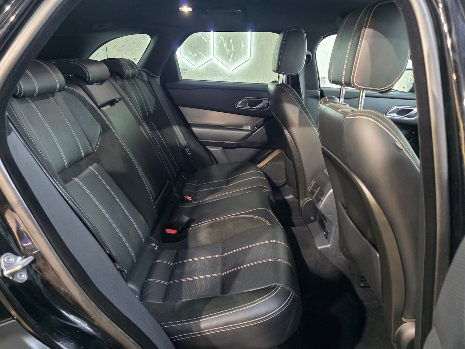 Used Land Rover Range Rover Velar 2018 for sale - 76340414: Photo 21