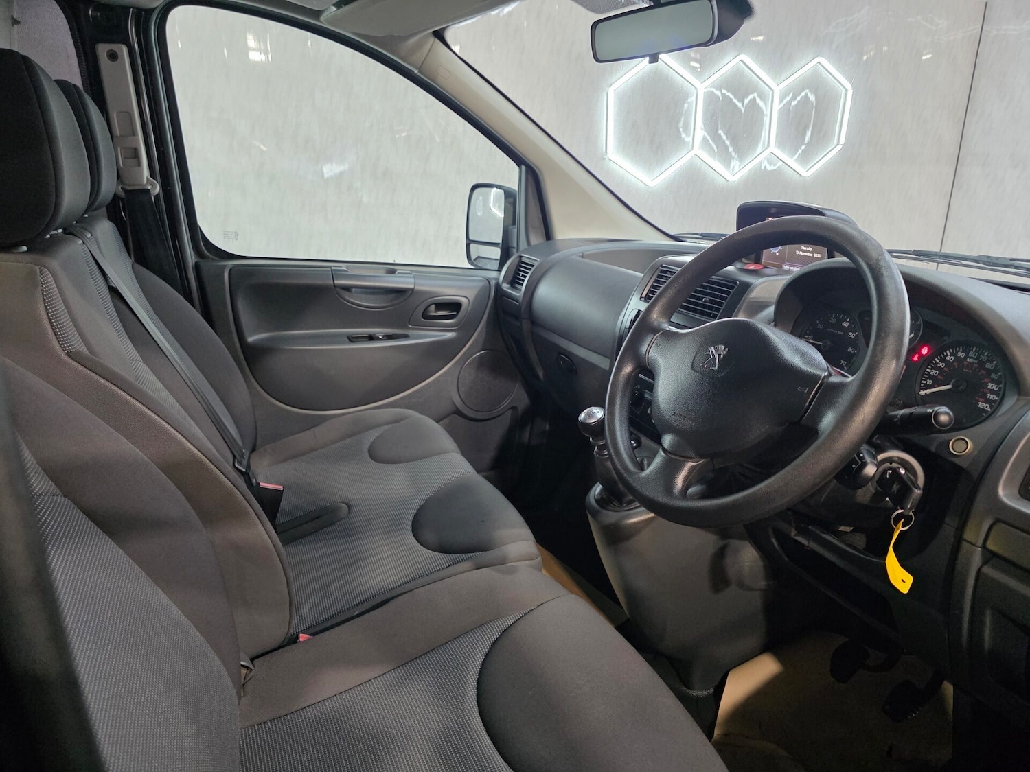 Used Peugeot Expert 2015 for sale - 76403338: Photo 8