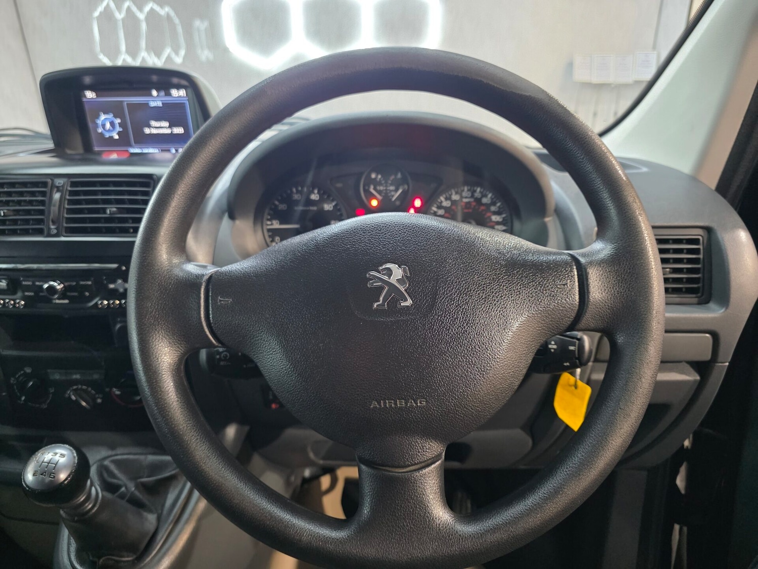 Used Peugeot Expert 2015 for sale - 76403338: Photo 9