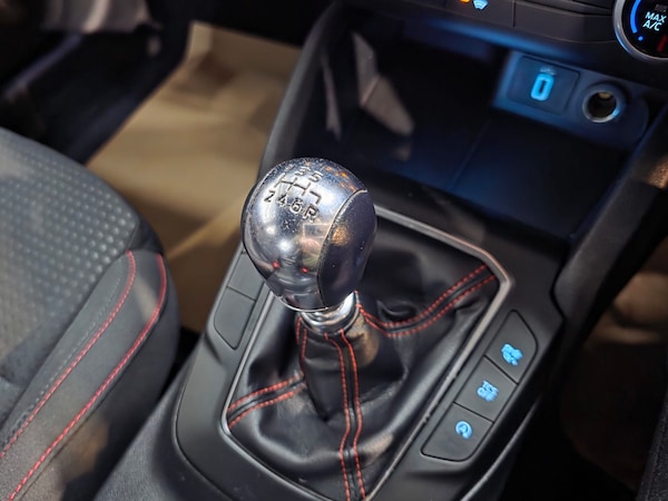 Used Ford Focus 2019 for sale - 74816757: Photo 16