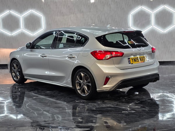 Used Ford Focus 2019 for sale - 74816757: Photo 4