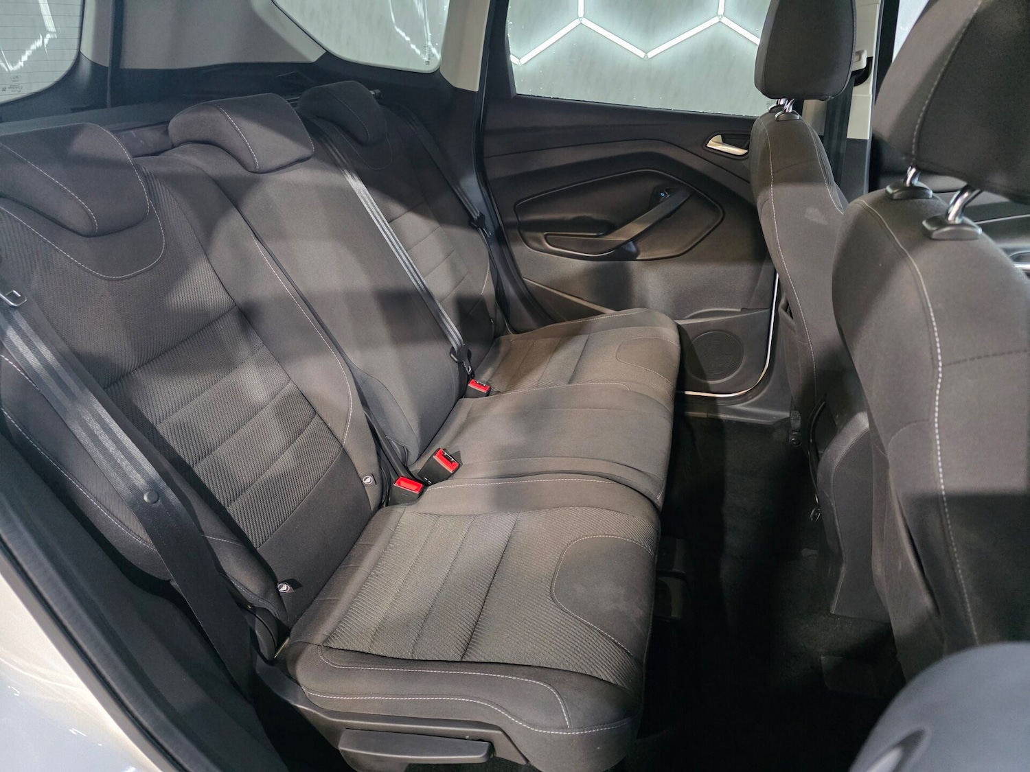 Used Ford Kuga 2014 for sale - 77114296: Photo 17