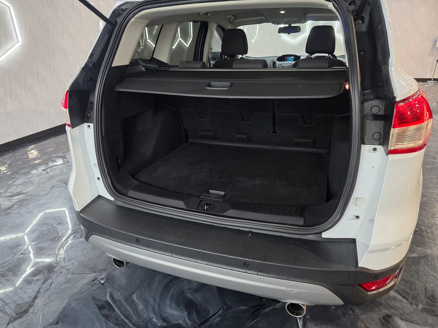 Used Ford Kuga 2014 for sale - 77114296: Photo 18