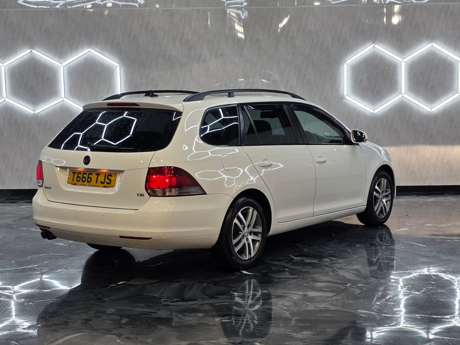 Used Volkswagen Golf for sale - 77094531: Photo 7