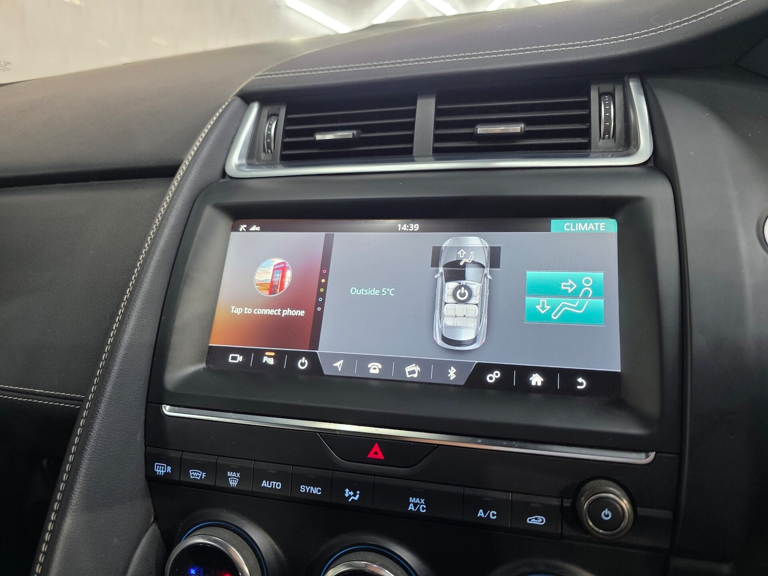 Used Jaguar E-Pace 2018 for sale - 77418439: Photo 13