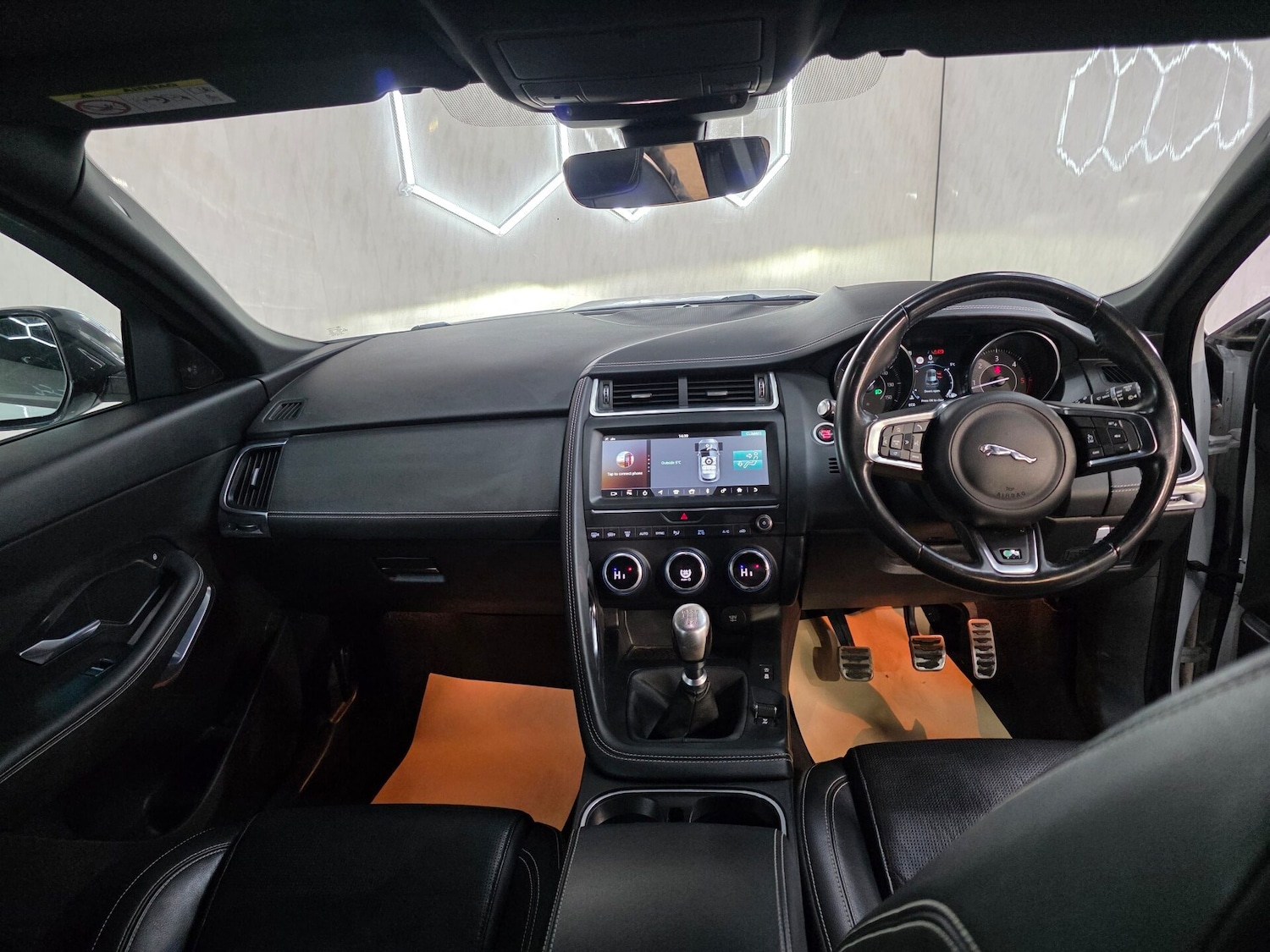 Used Jaguar E-Pace 2018 for sale - 77418439: Photo 17