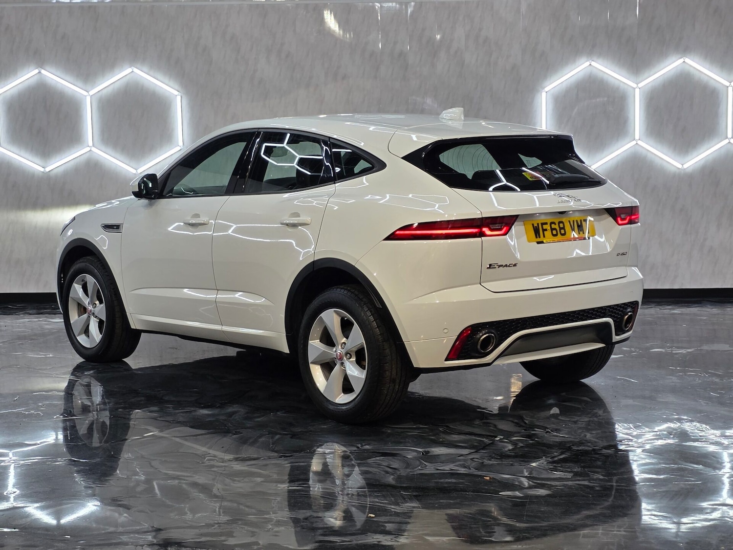 Used Jaguar E-Pace 2018 for sale - 77418439: Photo 5