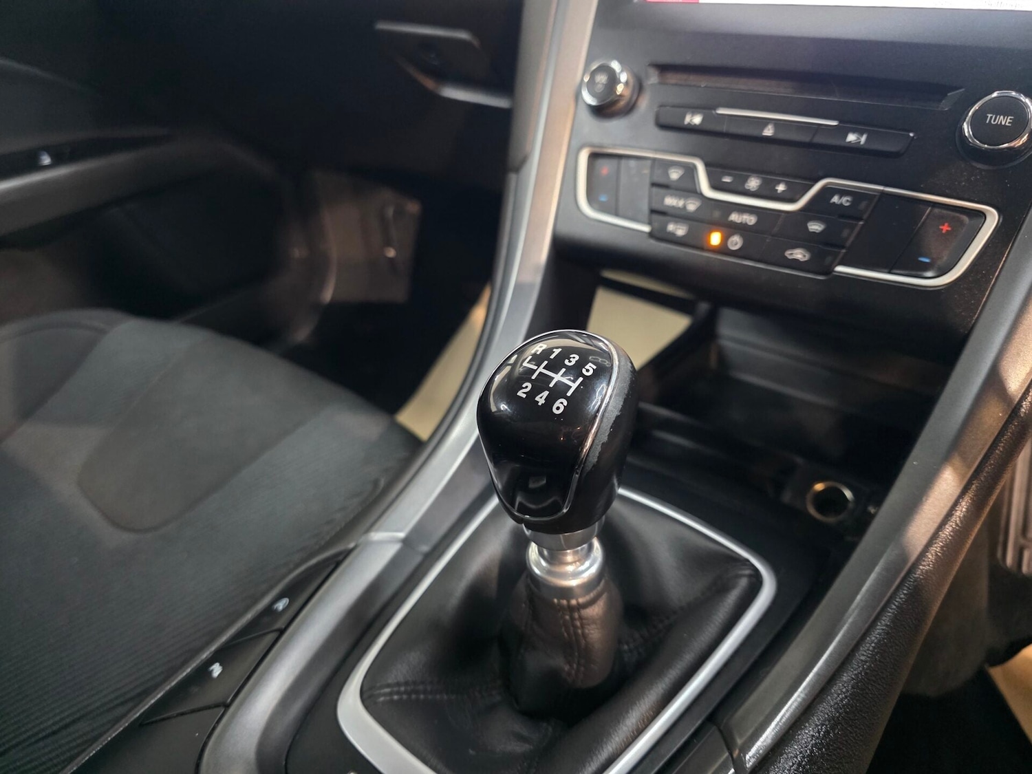 Used Ford Mondeo 2017 for sale - 78040401: Photo 17