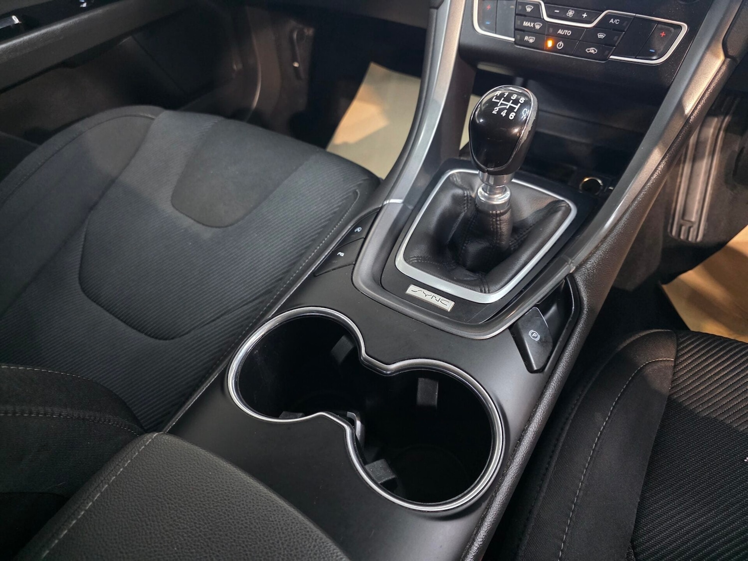 Used Ford Mondeo 2017 for sale - 78040401: Photo 18