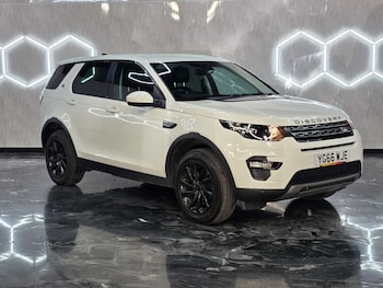 Used Land Rover Discovery Sport 2016 for sale - 78749800: Photo