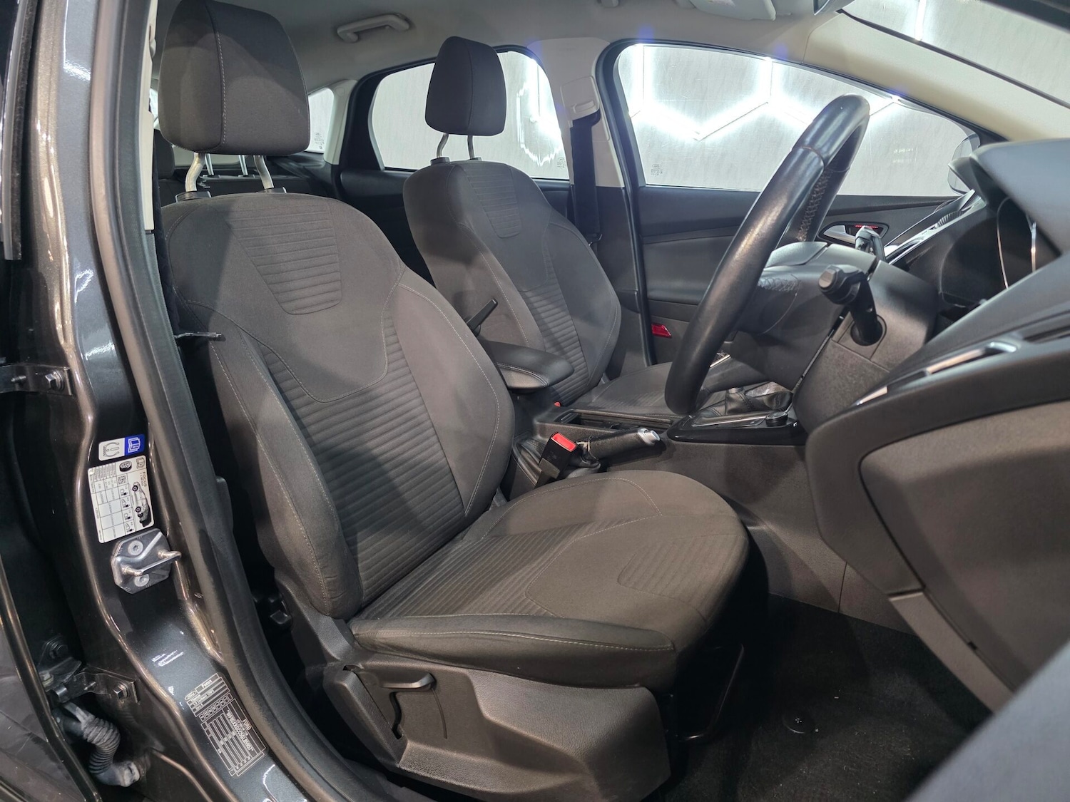 Used Ford Focus 2016 for sale - 76346655: Photo 7