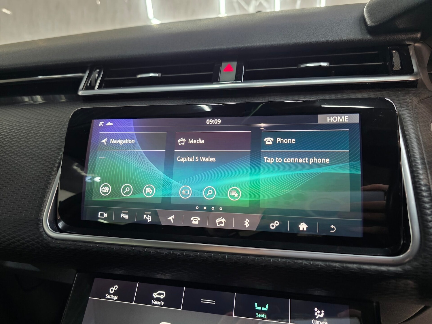 Used Land Rover Range Rover Velar 2019 for sale - 77363377: Photo 17