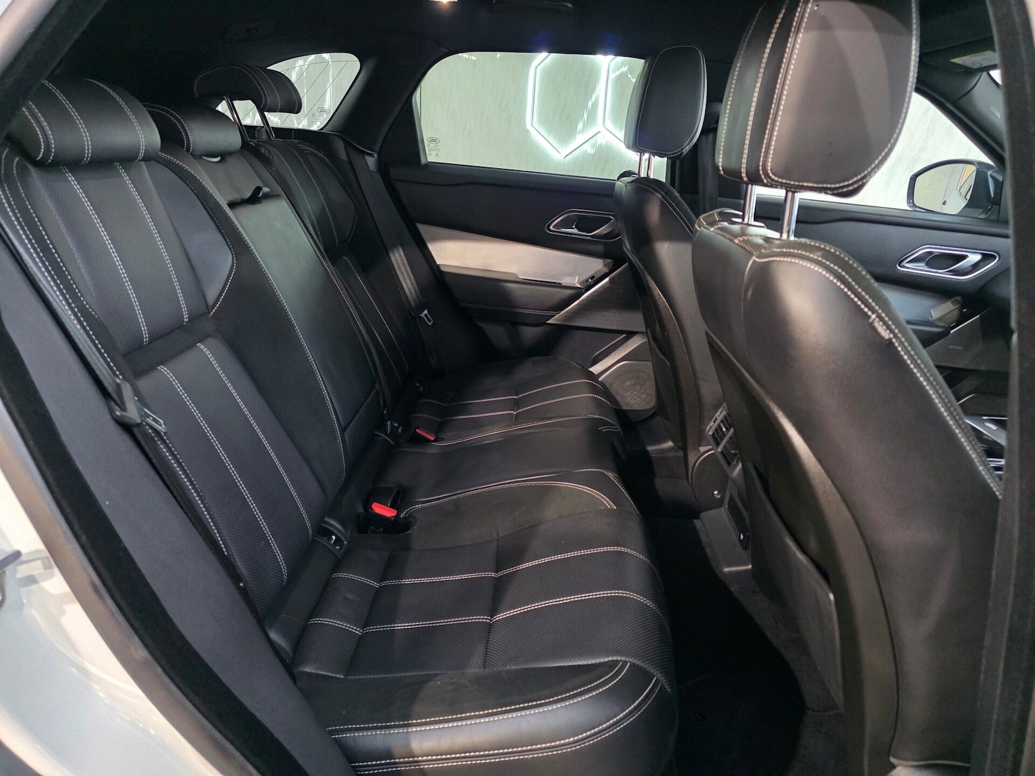 Used Land Rover Range Rover Velar 2019 for sale - 77363377: Photo 22